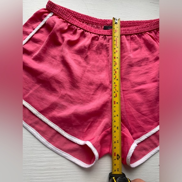 Pink mini-shorts - Picture 7 of 8